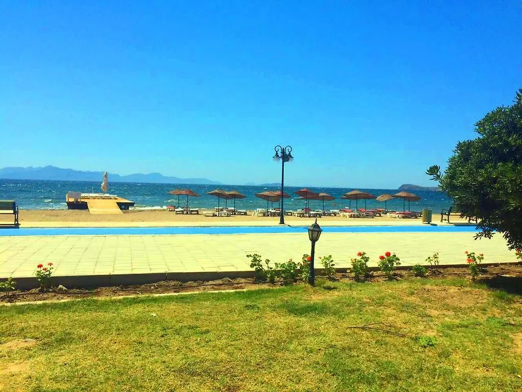 Sun And Sea Beach Hotel location