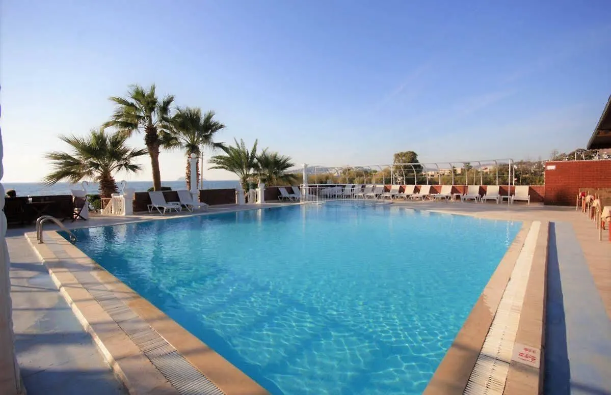 Sun And Sea Beach Hotel Turgutreis